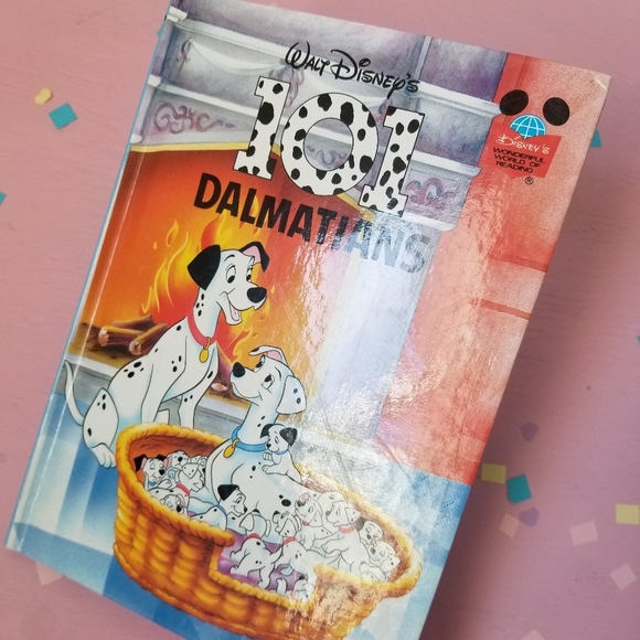 1995 Vintage Disney 101 Dalmatians Book - Picture 7 of 8